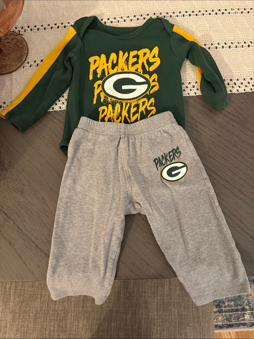 Green & Gray Green Bay Packers Infant Two-Piece Set